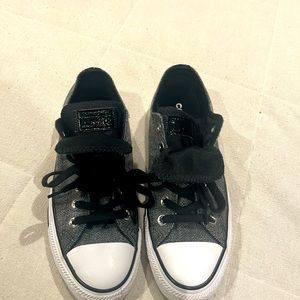 Converse low